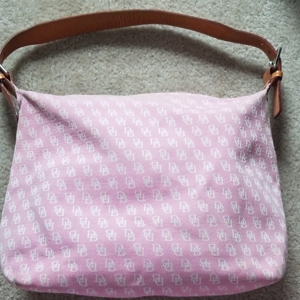 Dooney & Bourke Purse